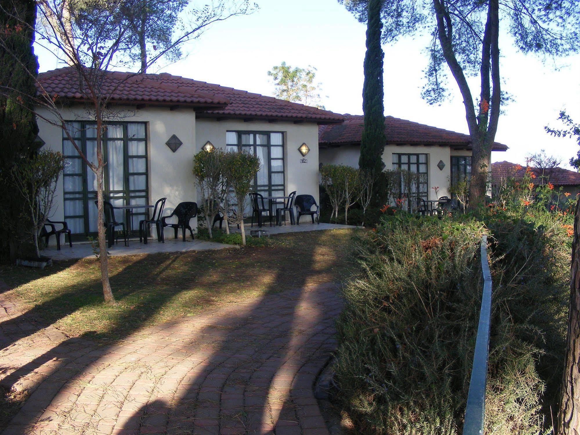 Shoresh Green Hills Family Suites Hotel 外观 照片