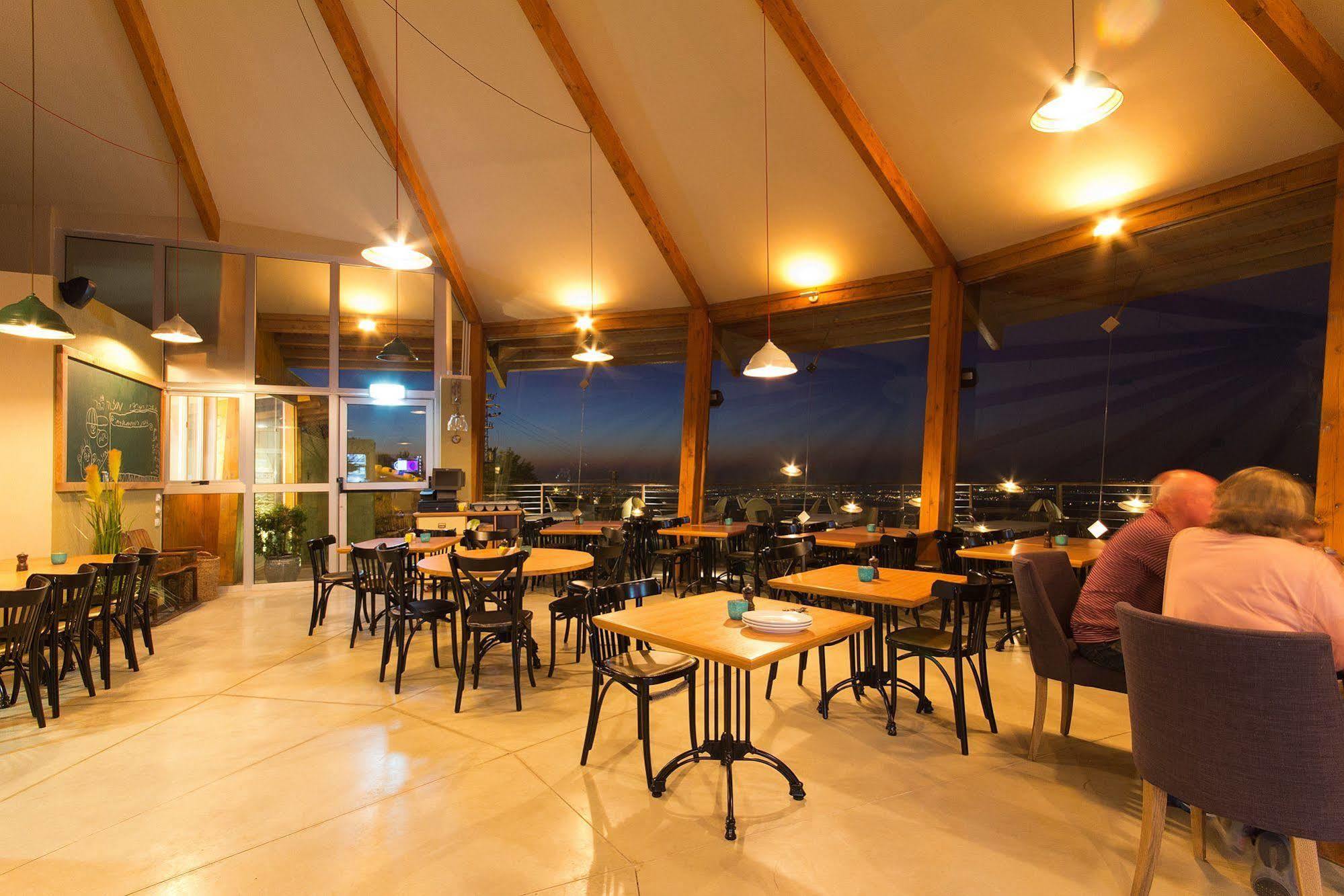 Shoresh Green Hills Family Suites Hotel 外观 照片