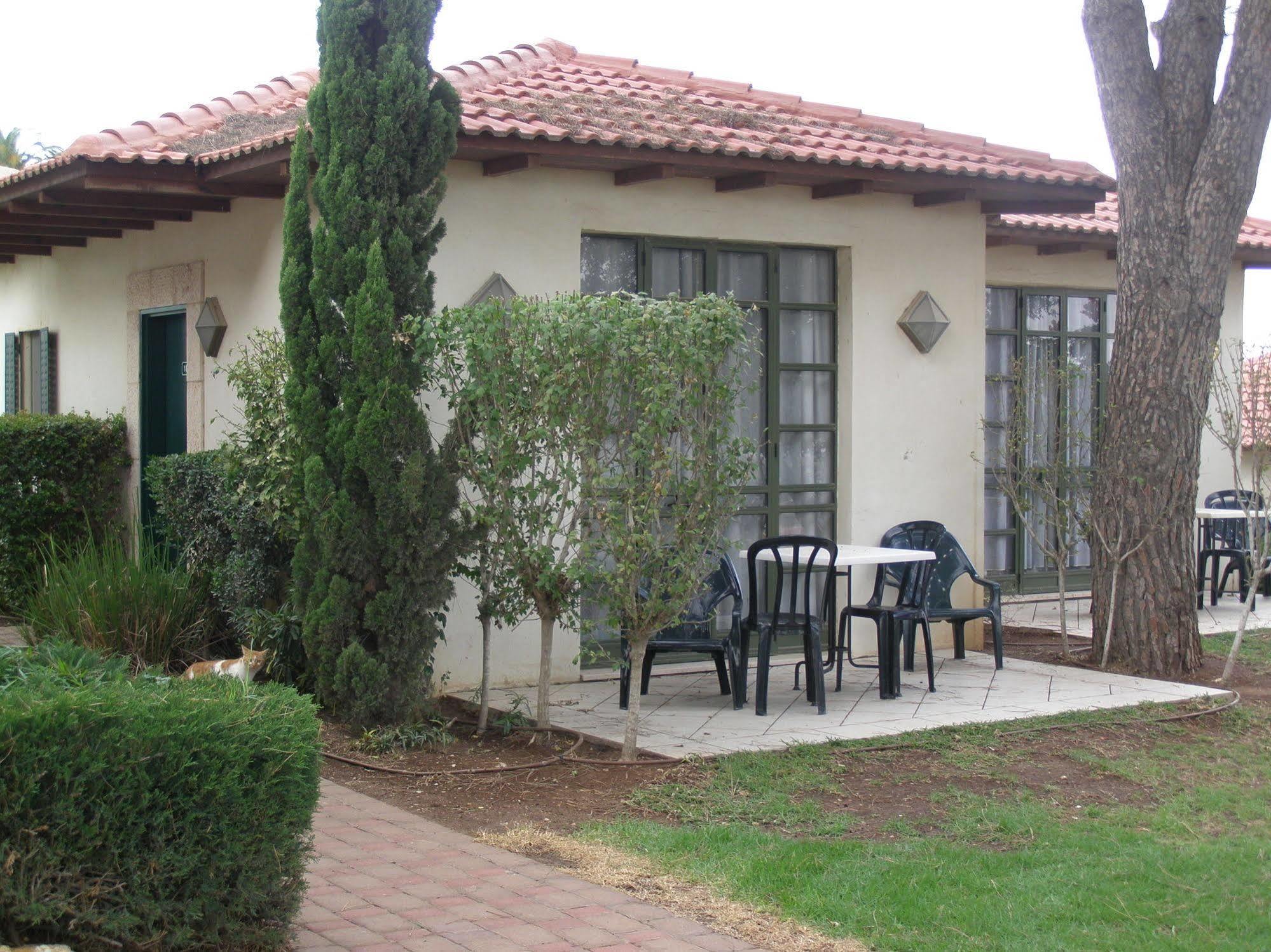 Shoresh Green Hills Family Suites Hotel 外观 照片
